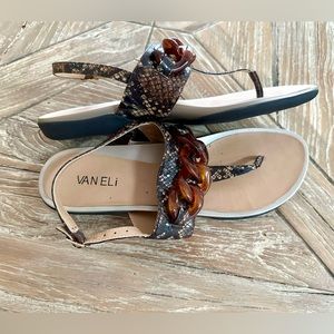 EUC Sandals 9.5N Vaneli Thong